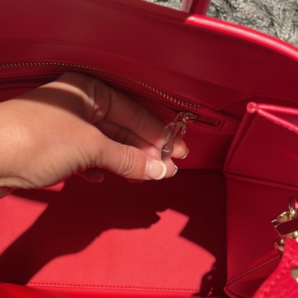 Christian Louboutin Red Calf Leather Paloma Loubinhesky Medium Top Handle Bag - Picture 11 of 15